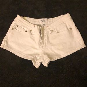 White shirt-shorts!